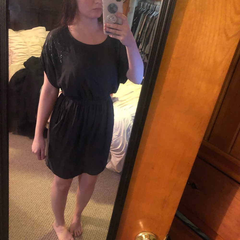 Express small dress with pockets!!